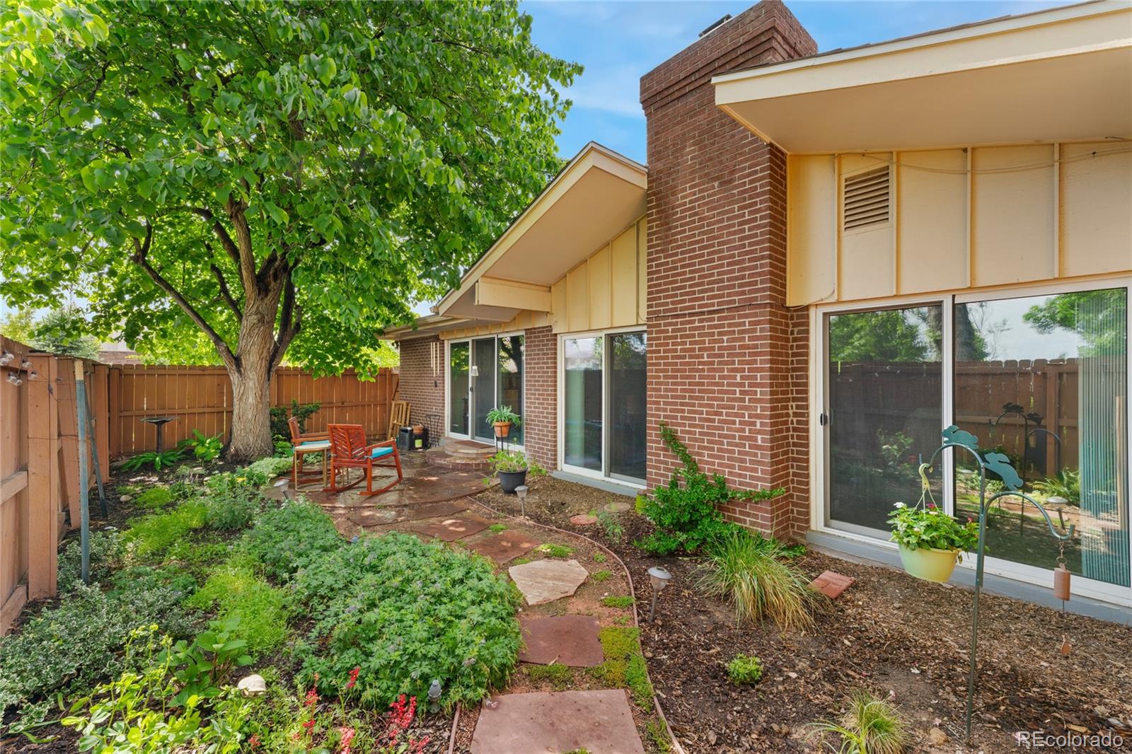 MLS Image #11 for 7427 w cedar circle,lakewood, Colorado