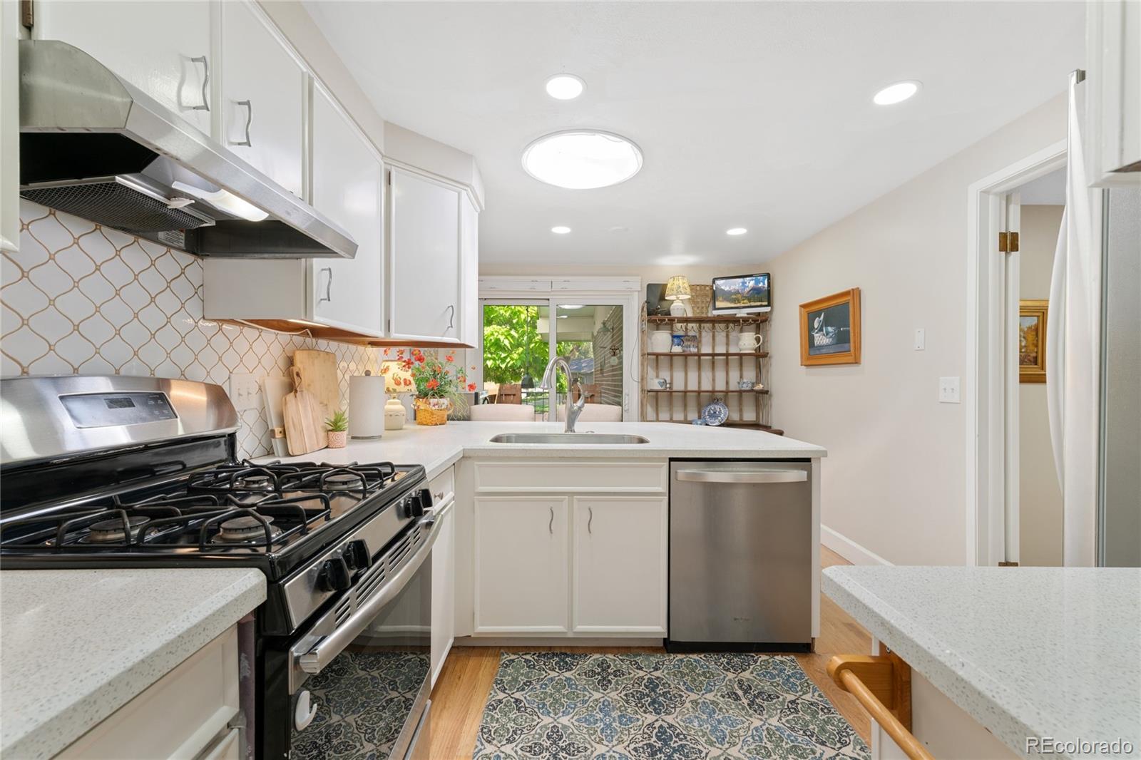 MLS Image #17 for 7427 w cedar circle,lakewood, Colorado