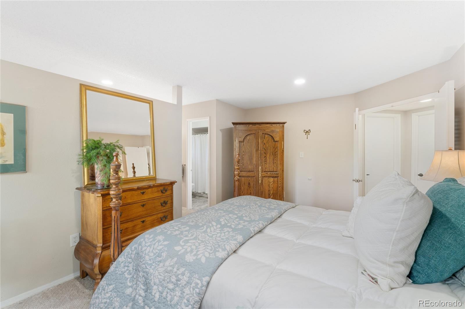 MLS Image #21 for 7427 w cedar circle,lakewood, Colorado