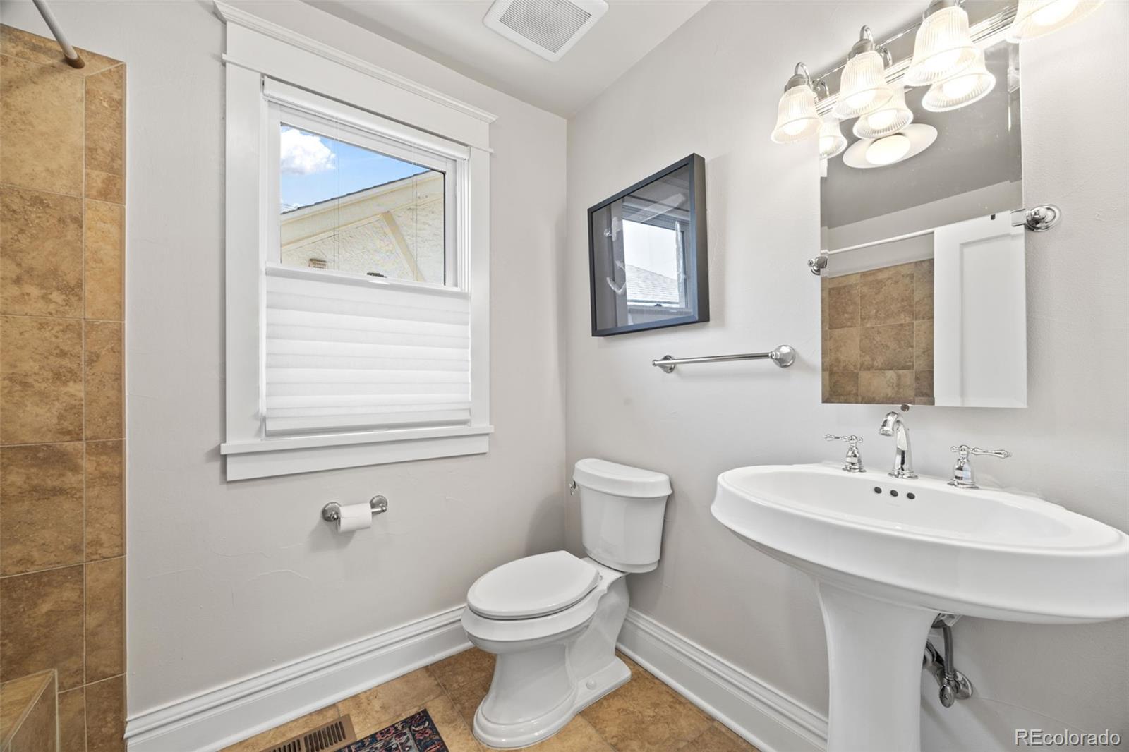 MLS Image #17 for 400 s gilpin street,denver, Colorado