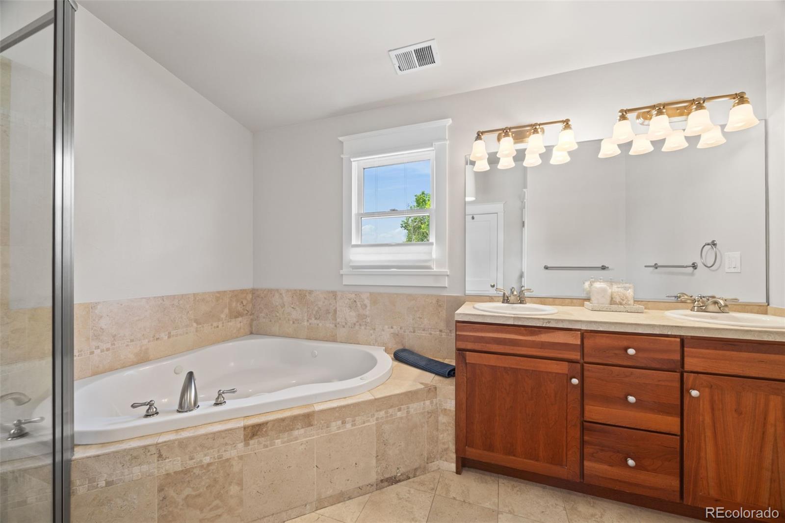 MLS Image #23 for 400 s gilpin street,denver, Colorado