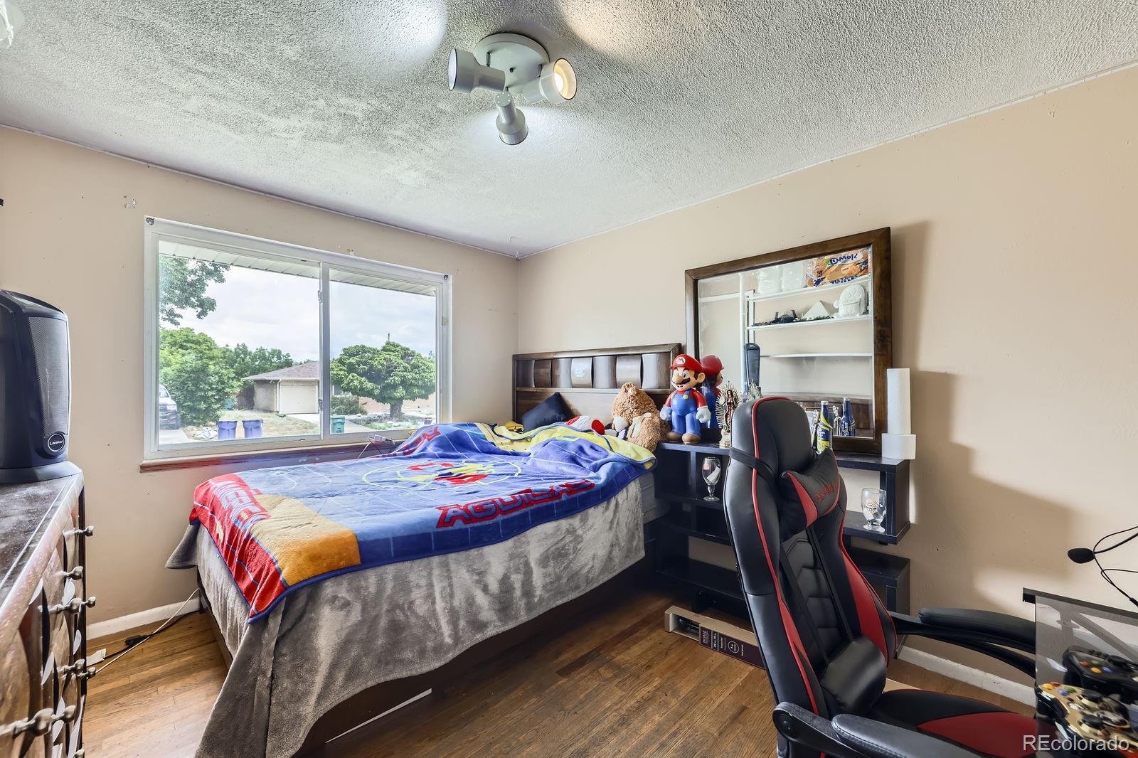 MLS Image #12 for 2560  westchester drive,denver, Colorado