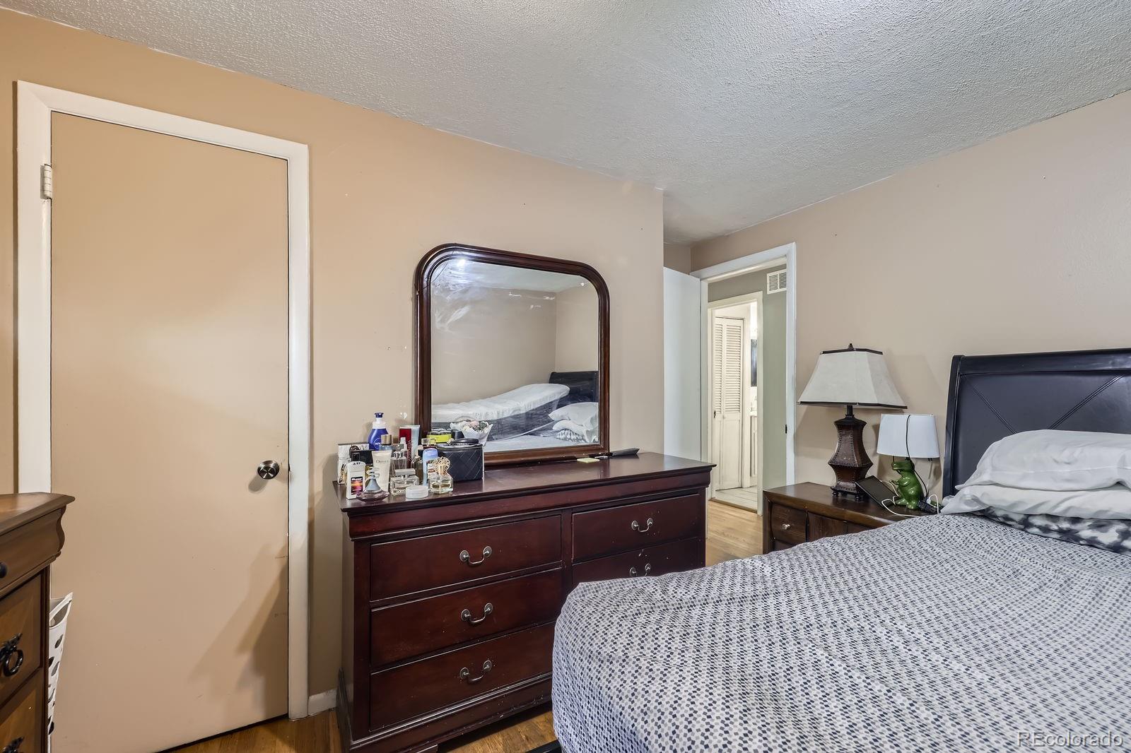 MLS Image #13 for 2560  westchester drive,denver, Colorado