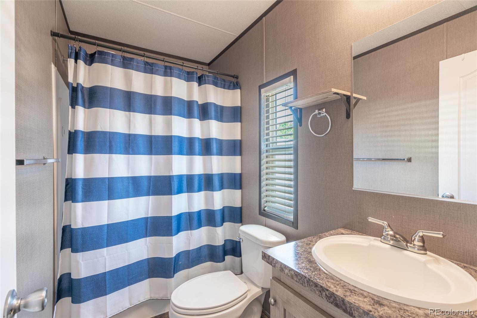 MLS Image #12 for 916  glen heather court,dacono, Colorado