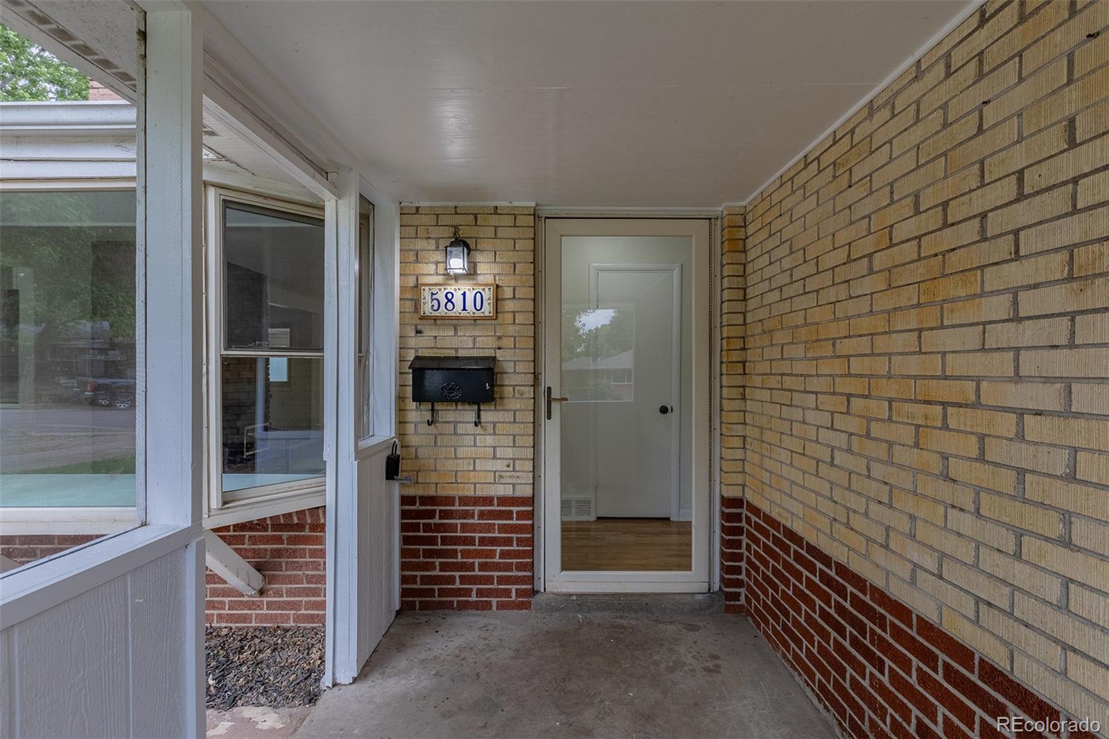 MLS Image #5 for 5810 s greenwood street,littleton, Colorado