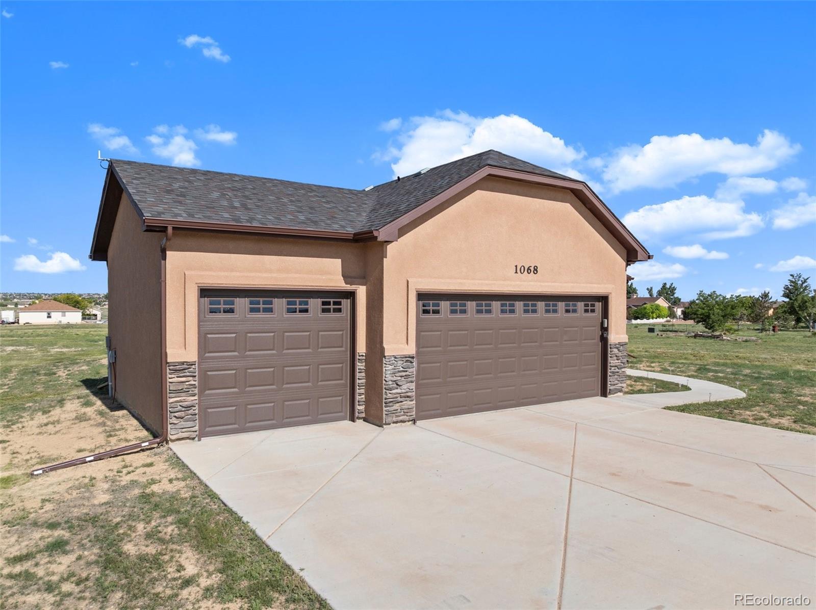 MLS Image #2 for 1068 s los charros drive,pueblo, Colorado