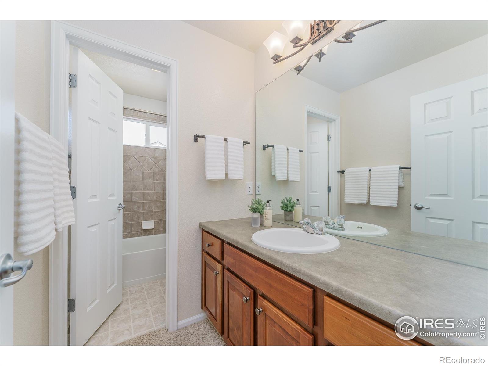 MLS Image #23 for 370  saxony road,johnstown, Colorado