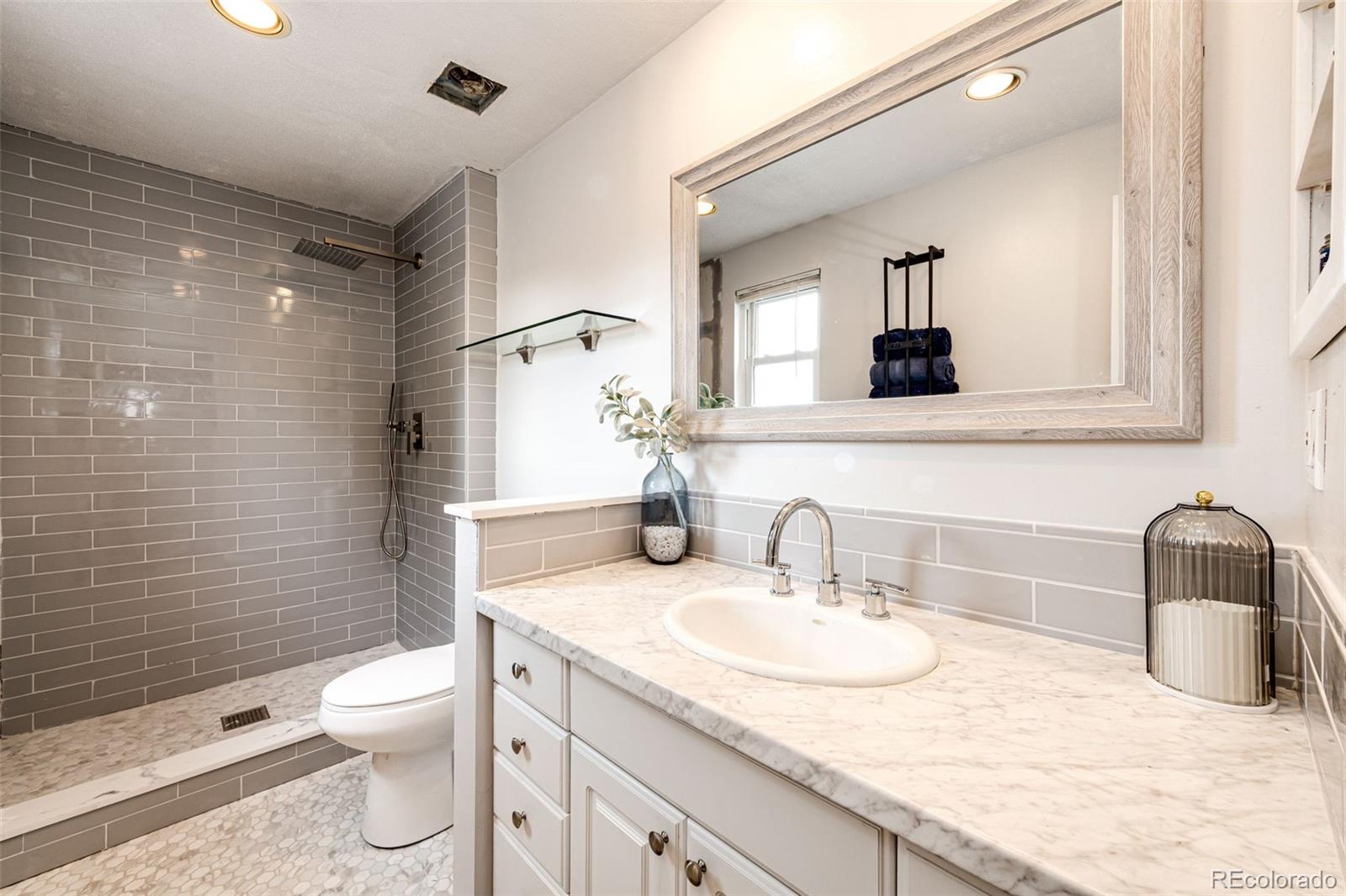 MLS Image #18 for 7840 w portland avenue,littleton, Colorado