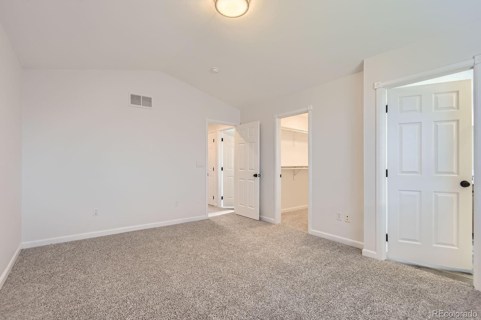 MLS Image #11 for 19033 e 22nd circle,aurora, Colorado