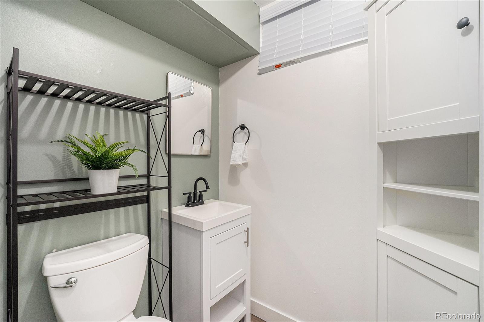 MLS Image #16 for 7625  turner drive,denver, Colorado