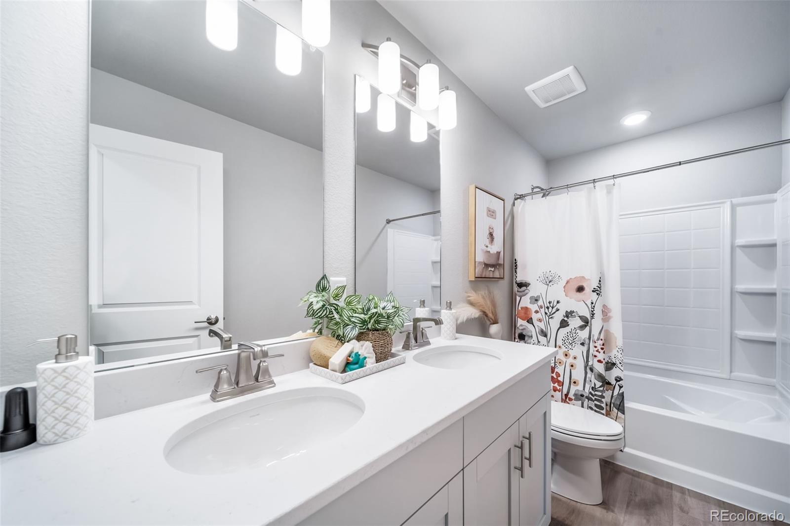 MLS Image #28 for 3879 n shawnee street,aurora, Colorado
