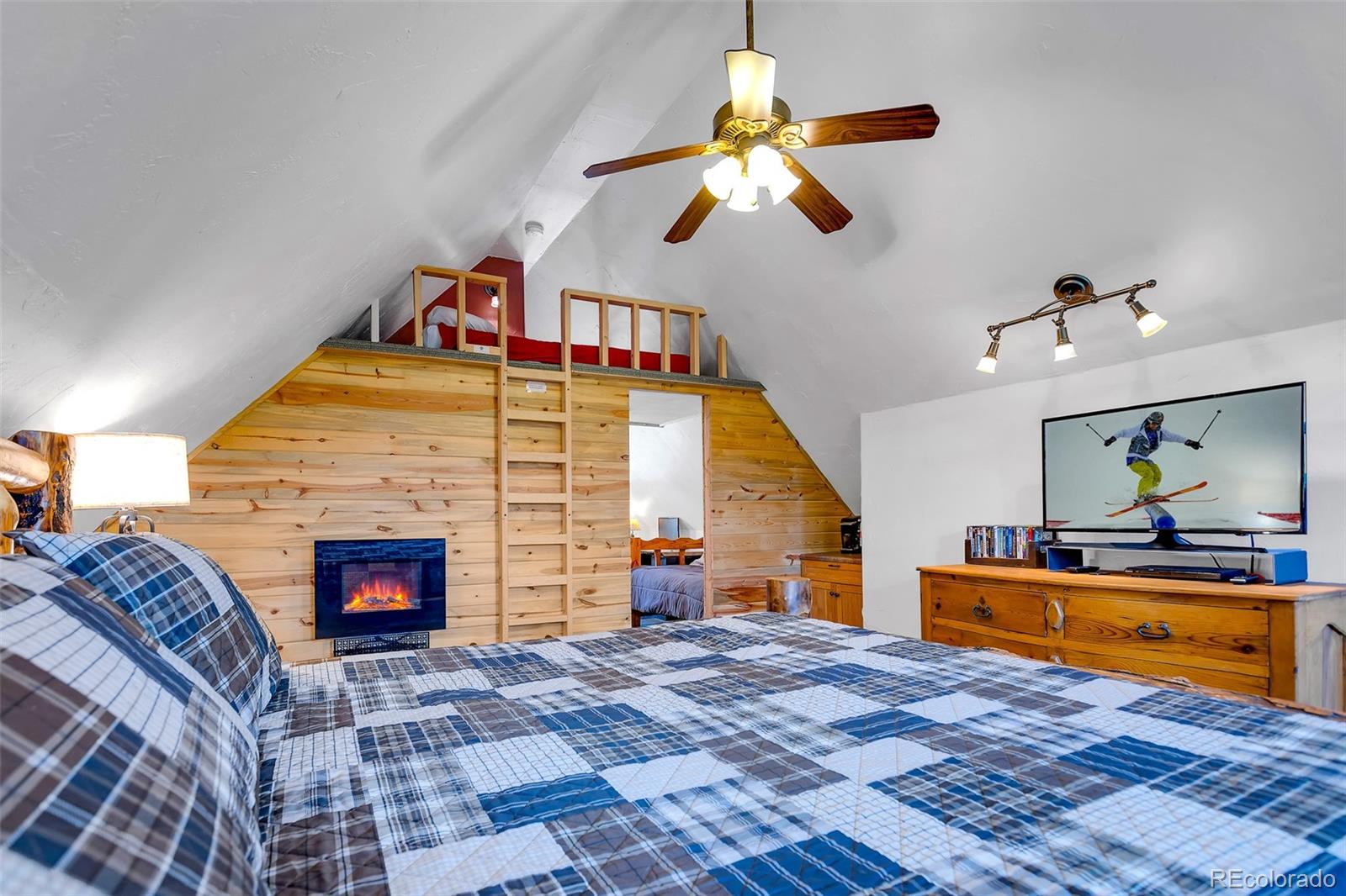 MLS Image #14 for 216  ambush lane,jefferson, Colorado