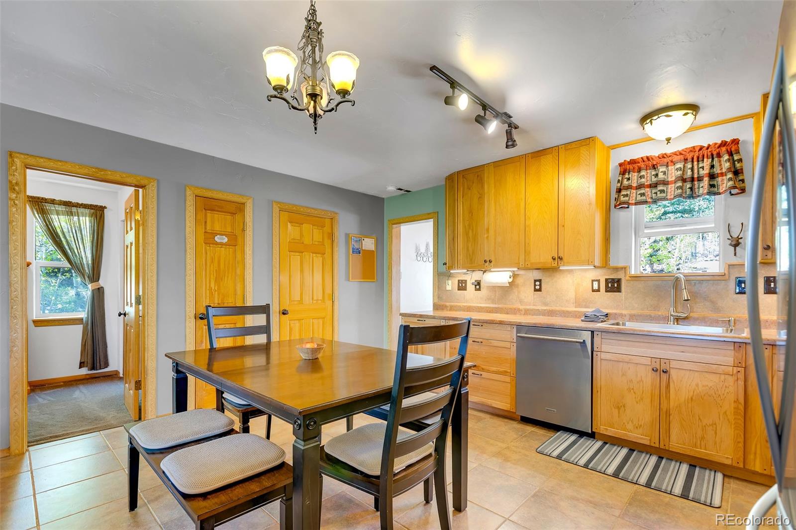 MLS Image #9 for 216  ambush lane,jefferson, Colorado