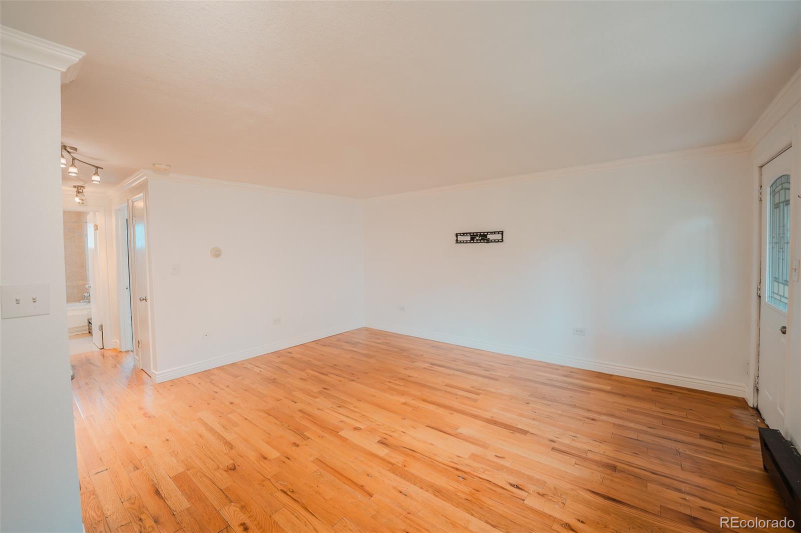 MLS Image #2 for 558 n washington street 103,denver, Colorado