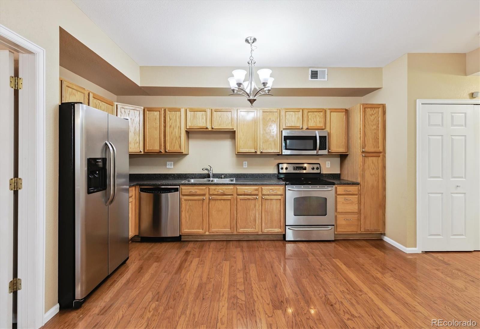 MLS Image #6 for 7111 s wenatchee way,aurora, Colorado