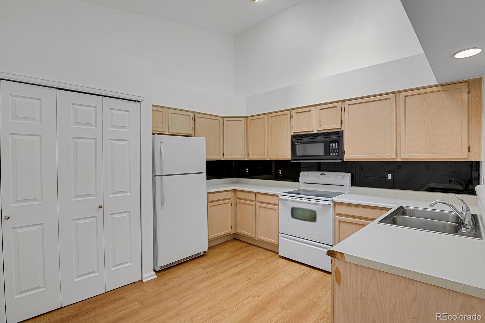 MLS Image #7 for 4883 w 68th avenue,westminster, Colorado