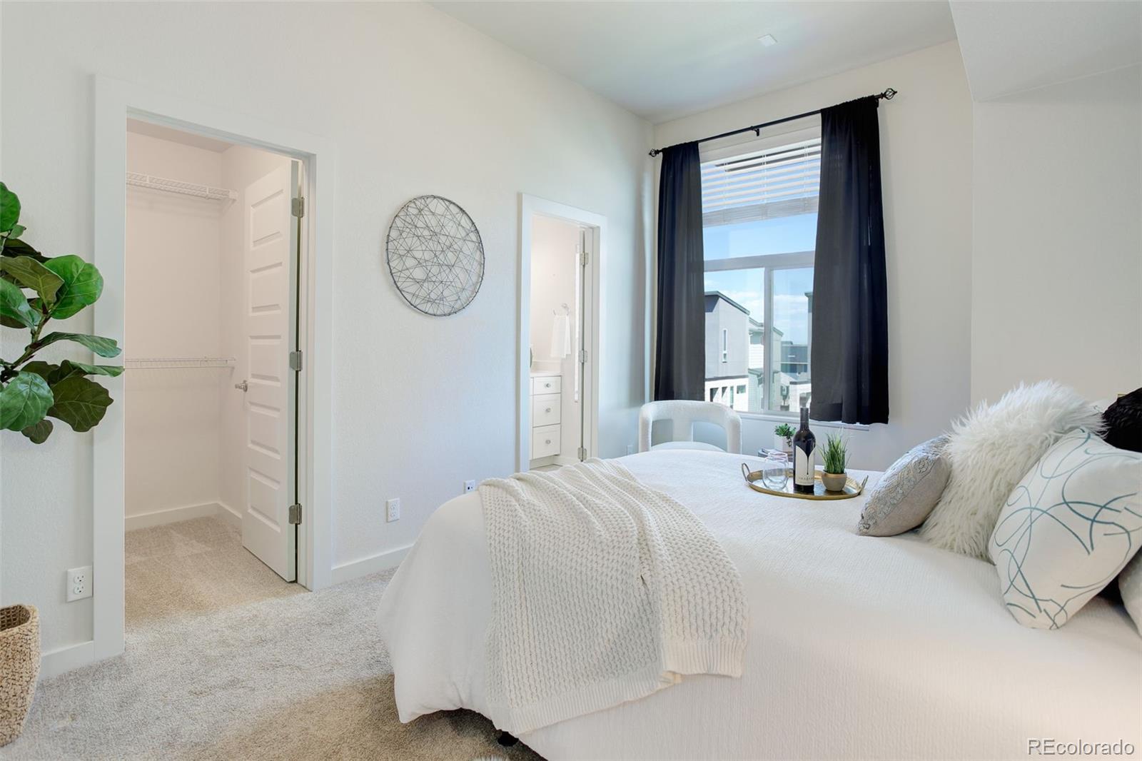 MLS Image #17 for 9180 e 52nd drive,denver, Colorado