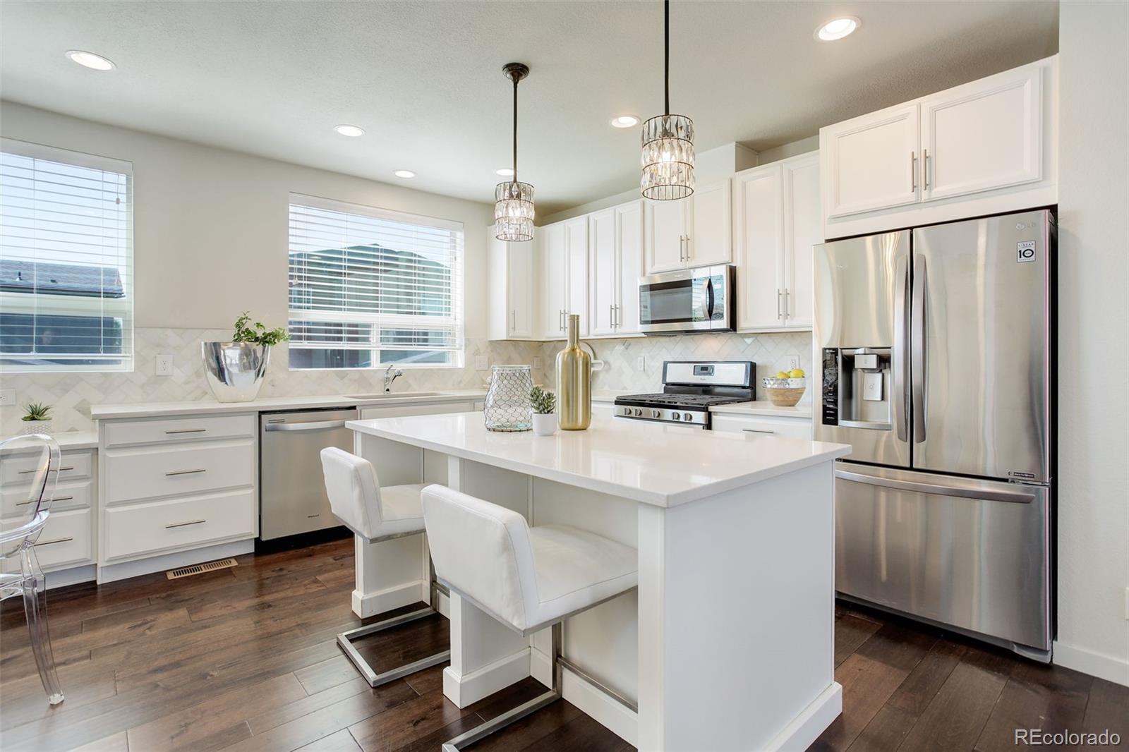 MLS Image #2 for 9180 e 52nd drive,denver, Colorado
