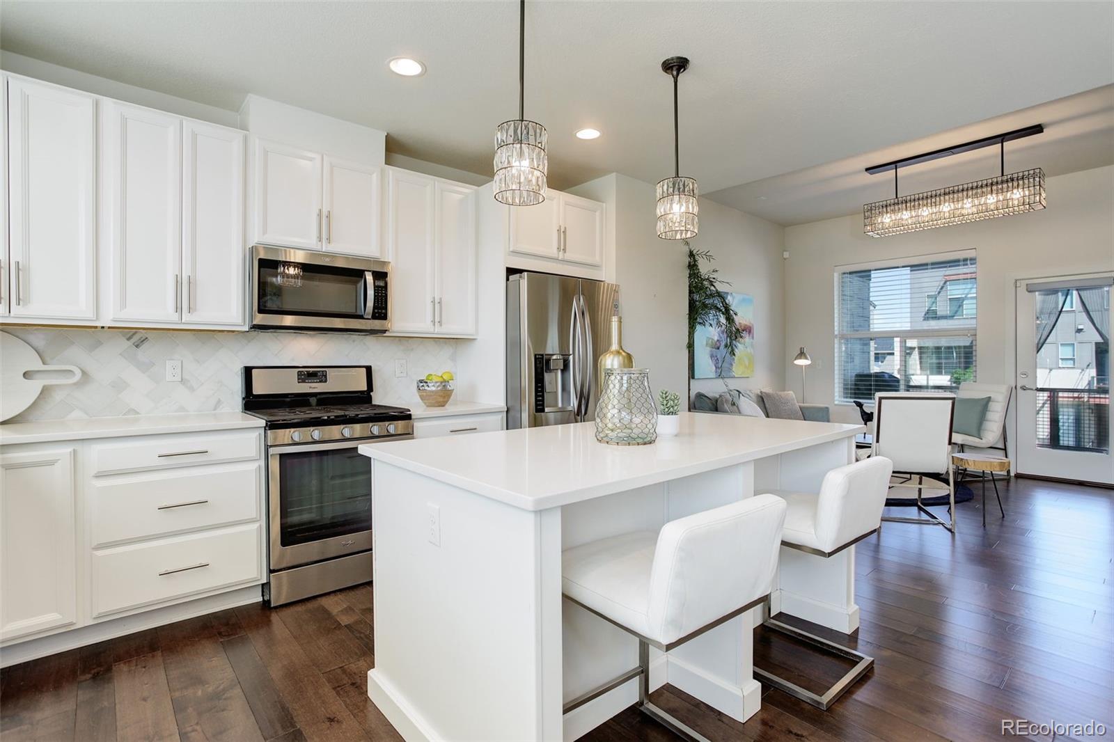 MLS Image #6 for 9180 e 52nd drive,denver, Colorado
