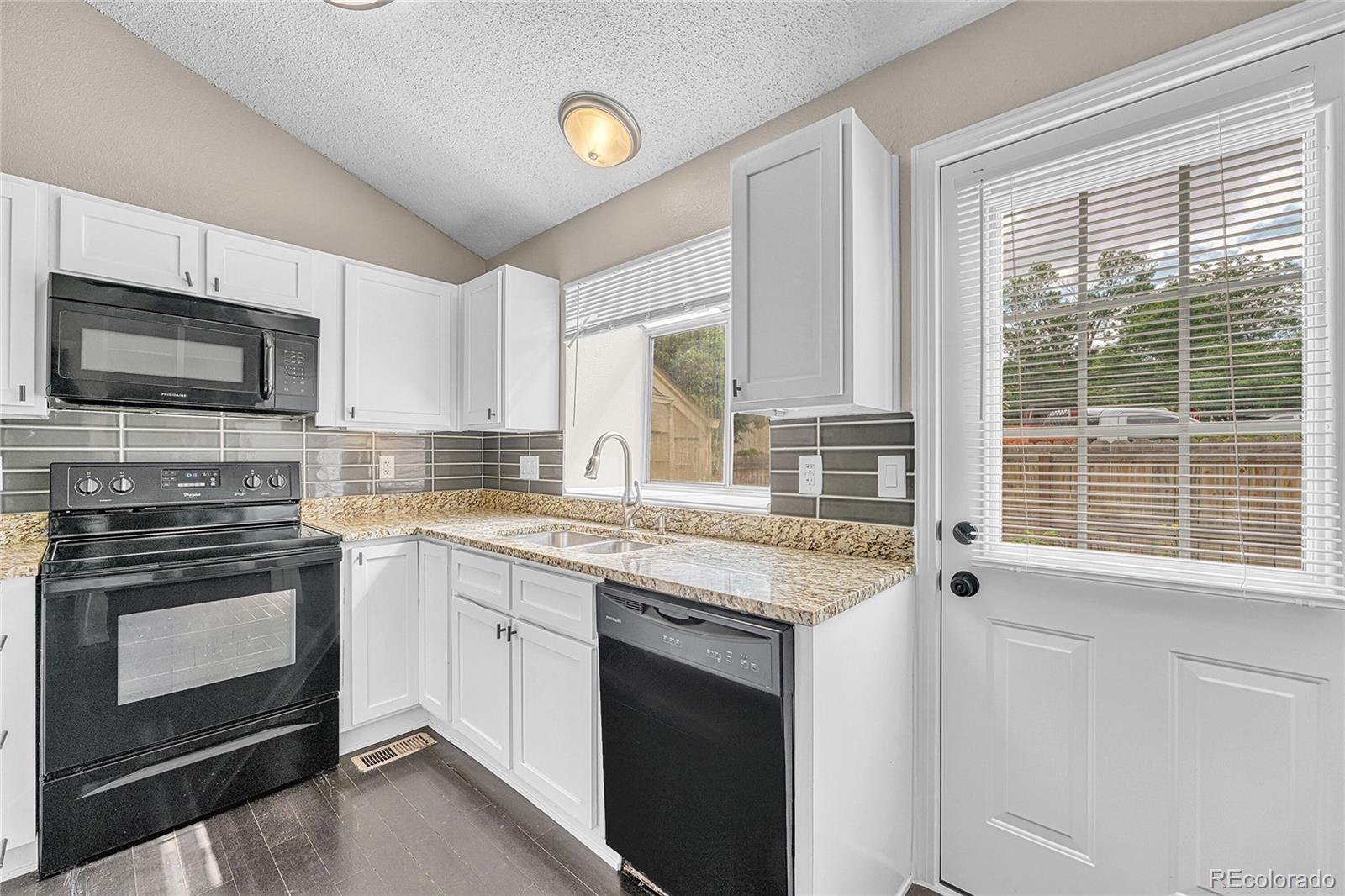 MLS Image #10 for 1148 s ventura circle,aurora, Colorado