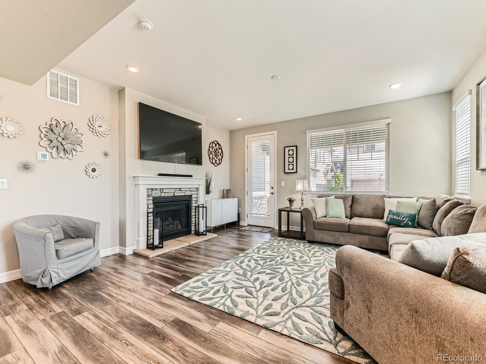 MLS Image #7 for 11902  norfolk court,commerce city, Colorado