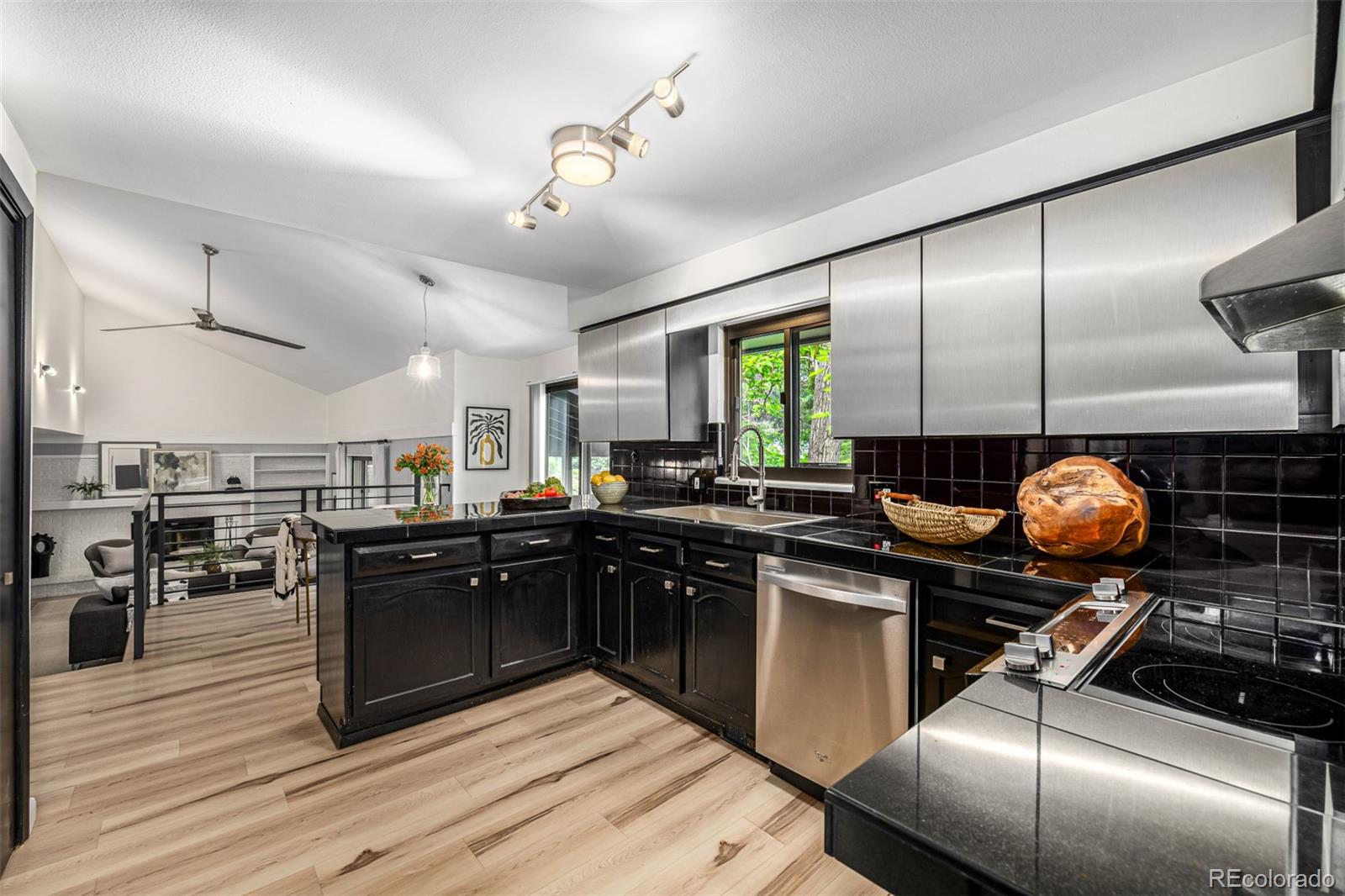 MLS Image #15 for 7234 s kendall court,littleton, Colorado