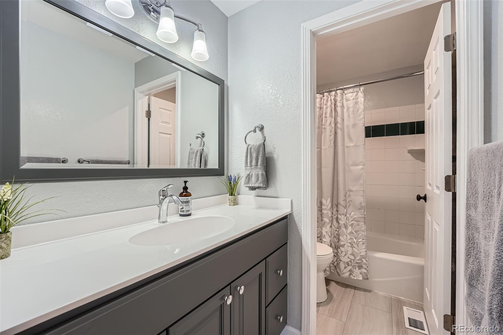 MLS Image #19 for 3752 s helena way,aurora, Colorado