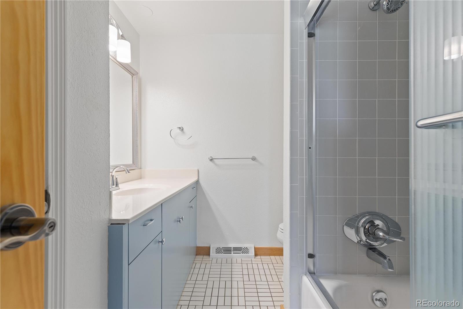 MLS Image #18 for 310 s alkire street,lakewood, Colorado