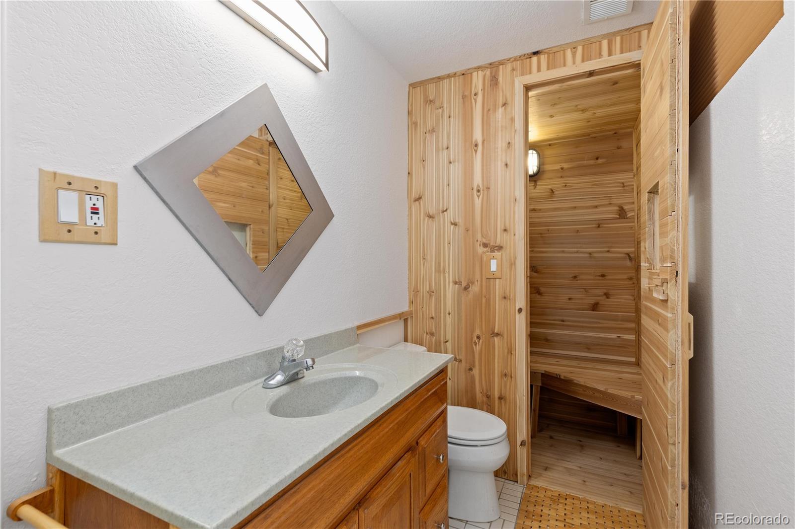 MLS Image #27 for 310 s alkire street,lakewood, Colorado