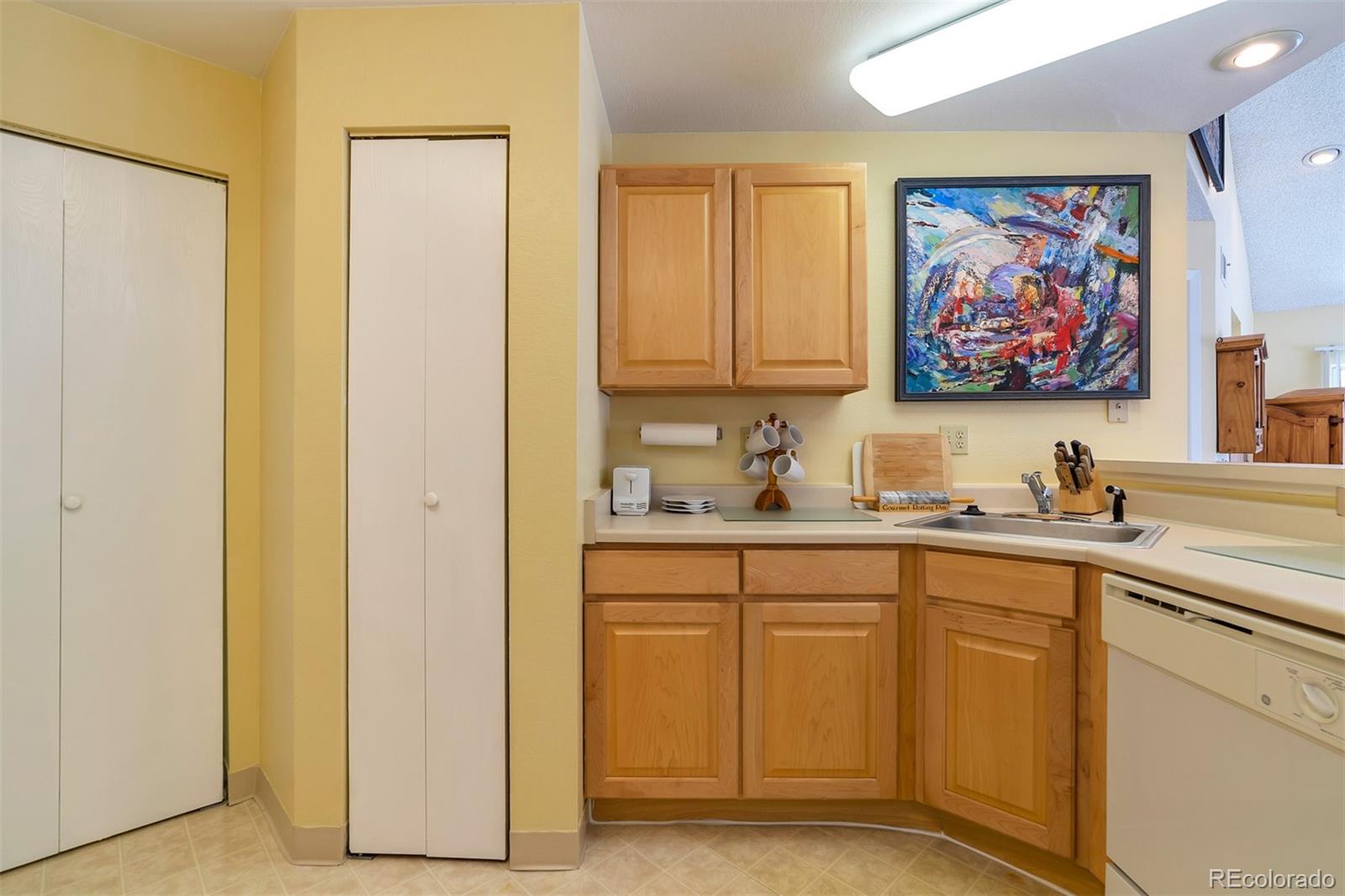 MLS Image #15 for 6001 s yosemite street b203,greenwood village, Colorado