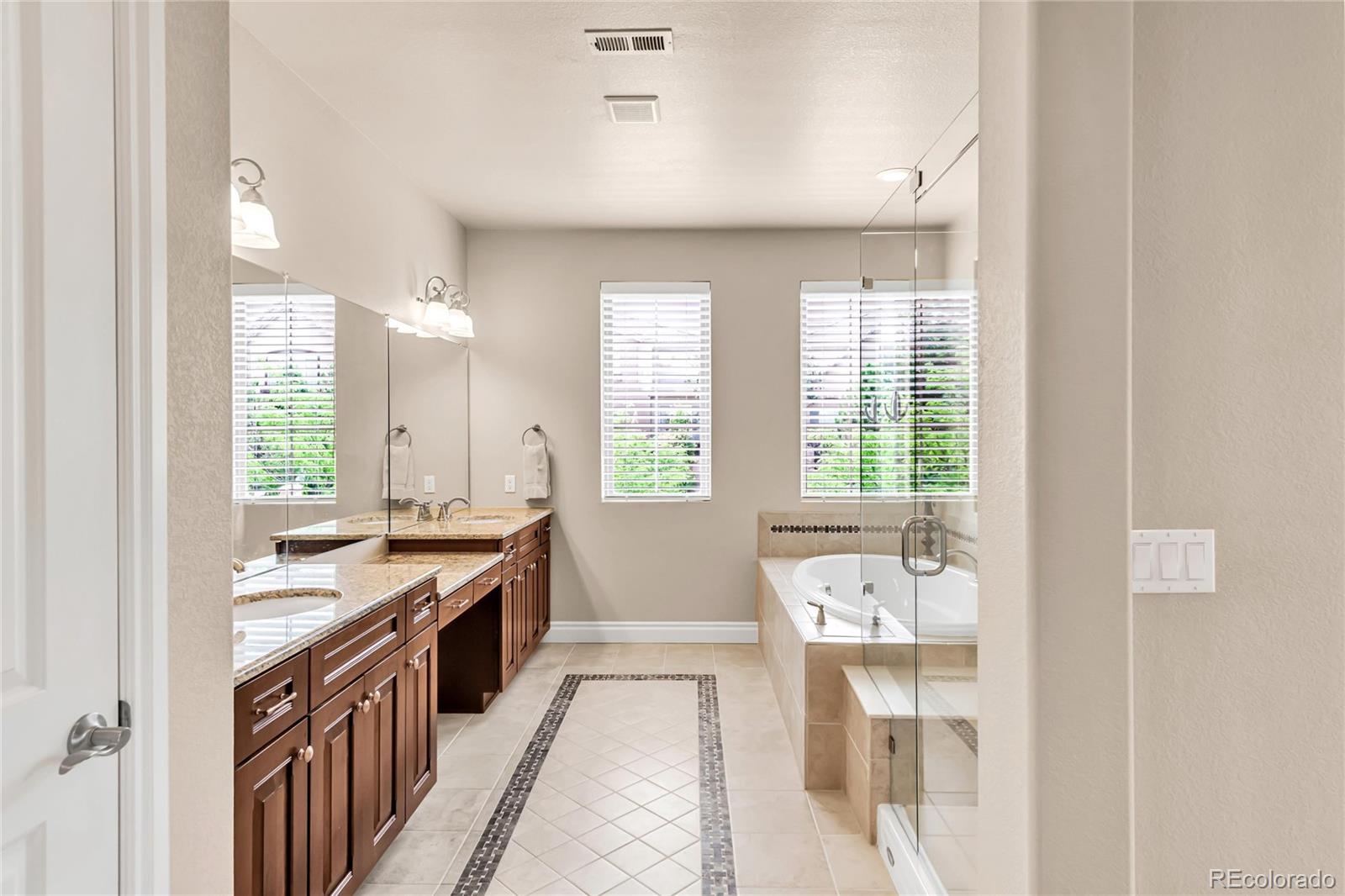 MLS Image #16 for 10136  ridgegate circle,lone tree, Colorado