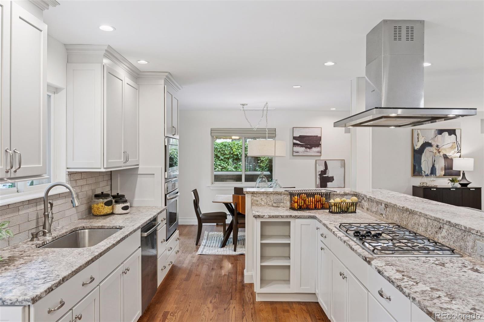 MLS Image #15 for 3190 s detroit street,denver, Colorado