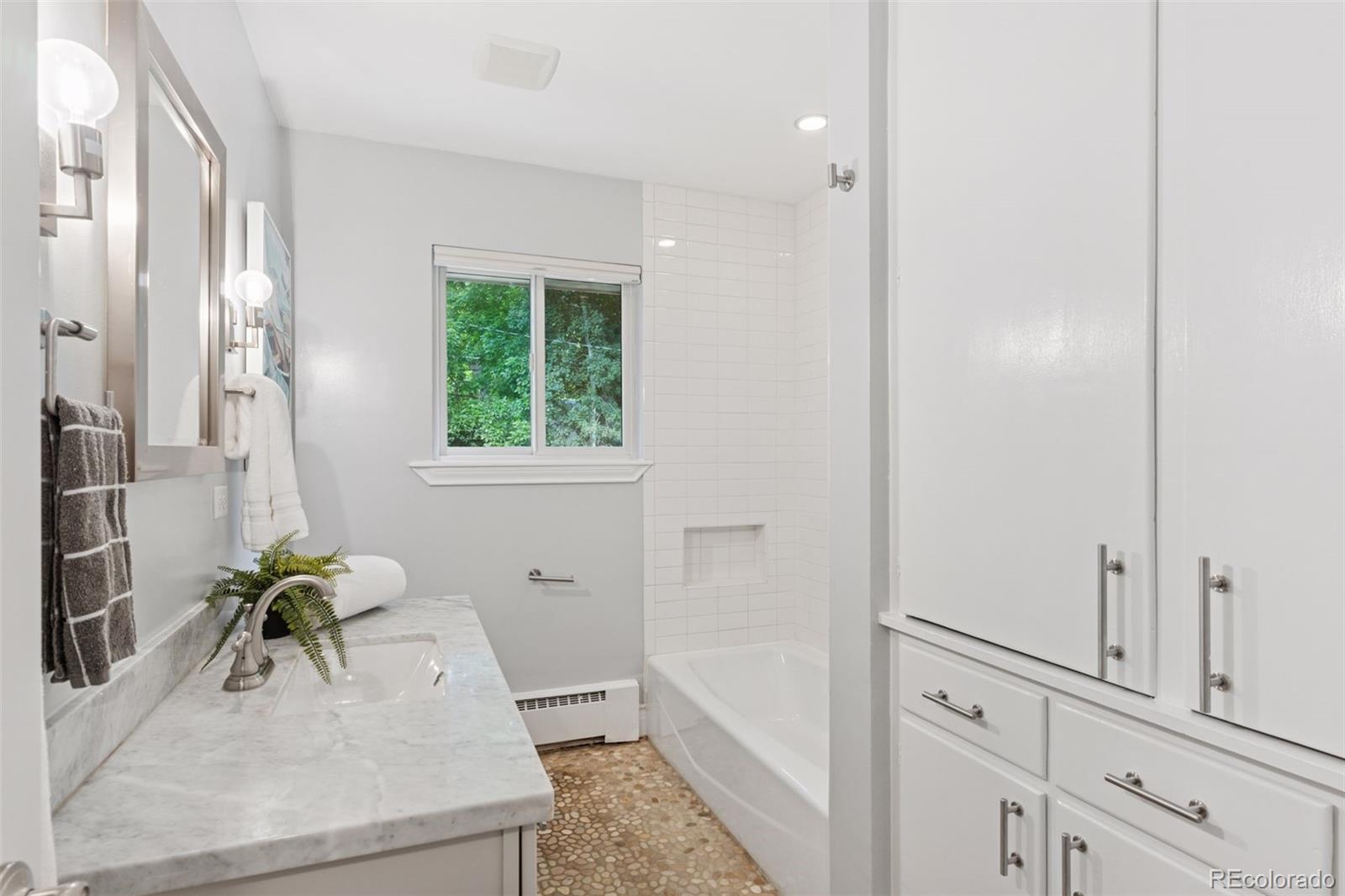 MLS Image #23 for 3190 s detroit street,denver, Colorado