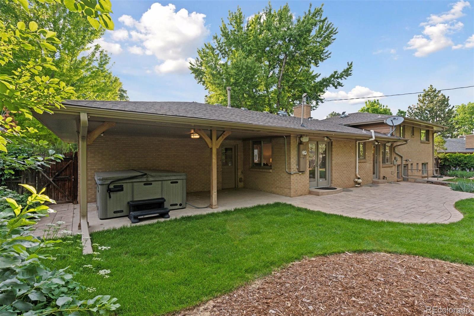 MLS Image #42 for 3190 s detroit street,denver, Colorado