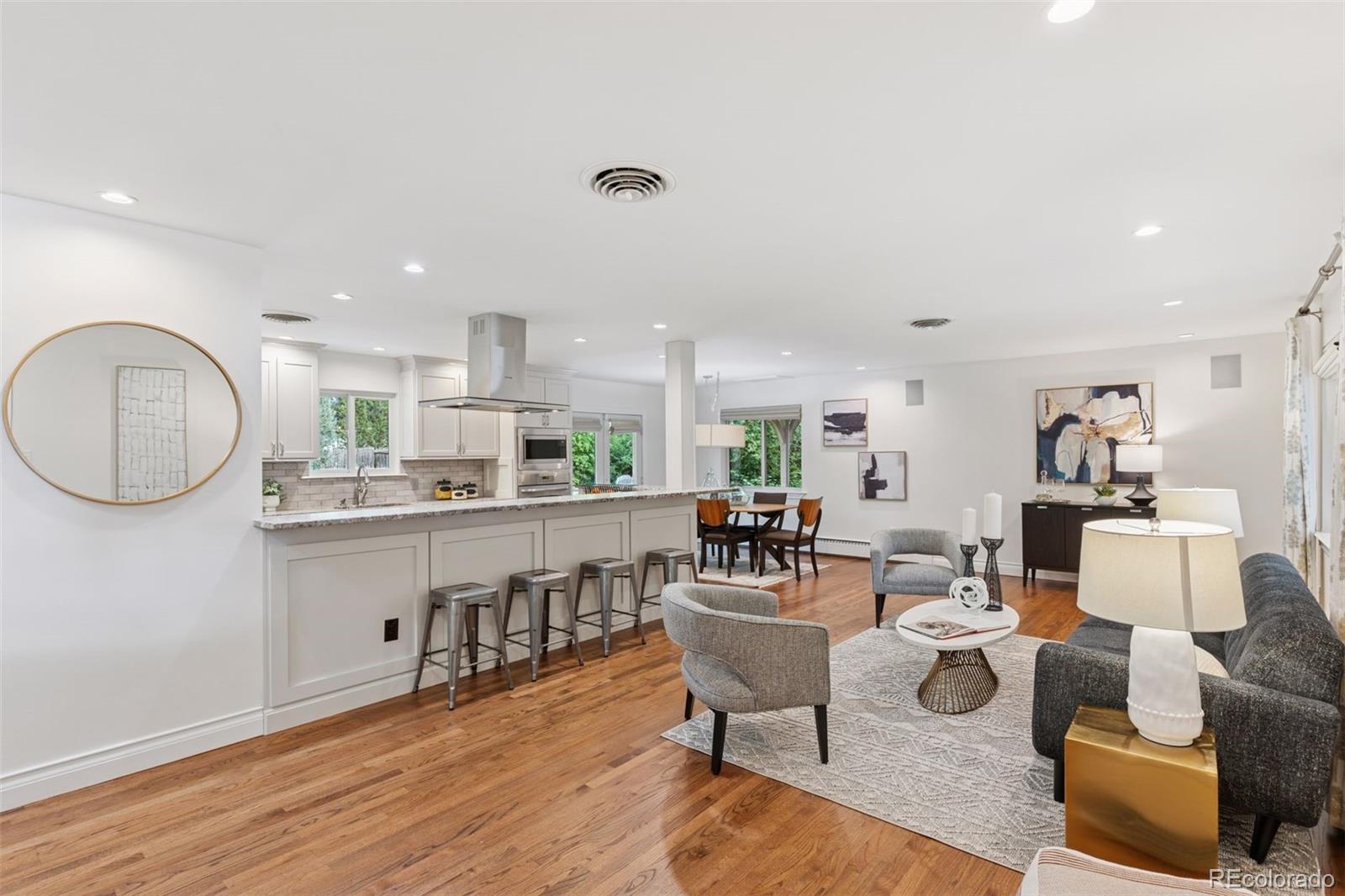 MLS Image #5 for 3190 s detroit street,denver, Colorado