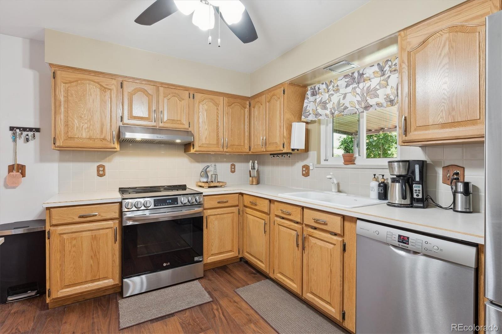 MLS Image #11 for 1774 s dover way,lakewood, Colorado