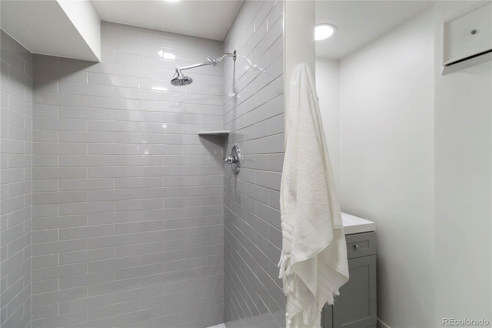 MLS Image #29 for 6581 e heritage place,englewood, Colorado