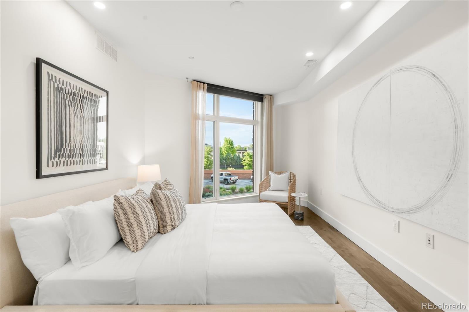 MLS Image #11 for 333 s monroe street,denver, Colorado