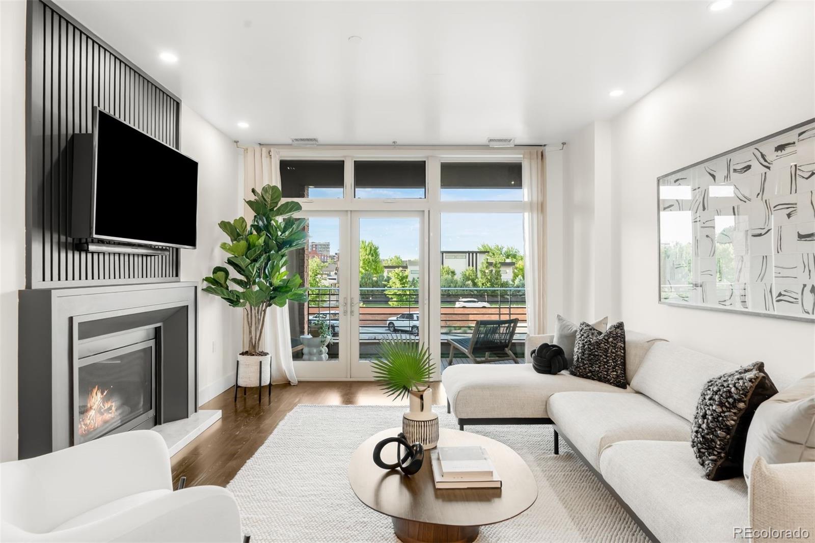 MLS Image #3 for 333 s monroe street,denver, Colorado