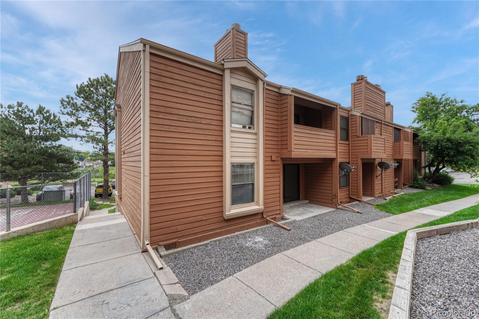 MLS Image #2 for 4283 s salida way,aurora, Colorado
