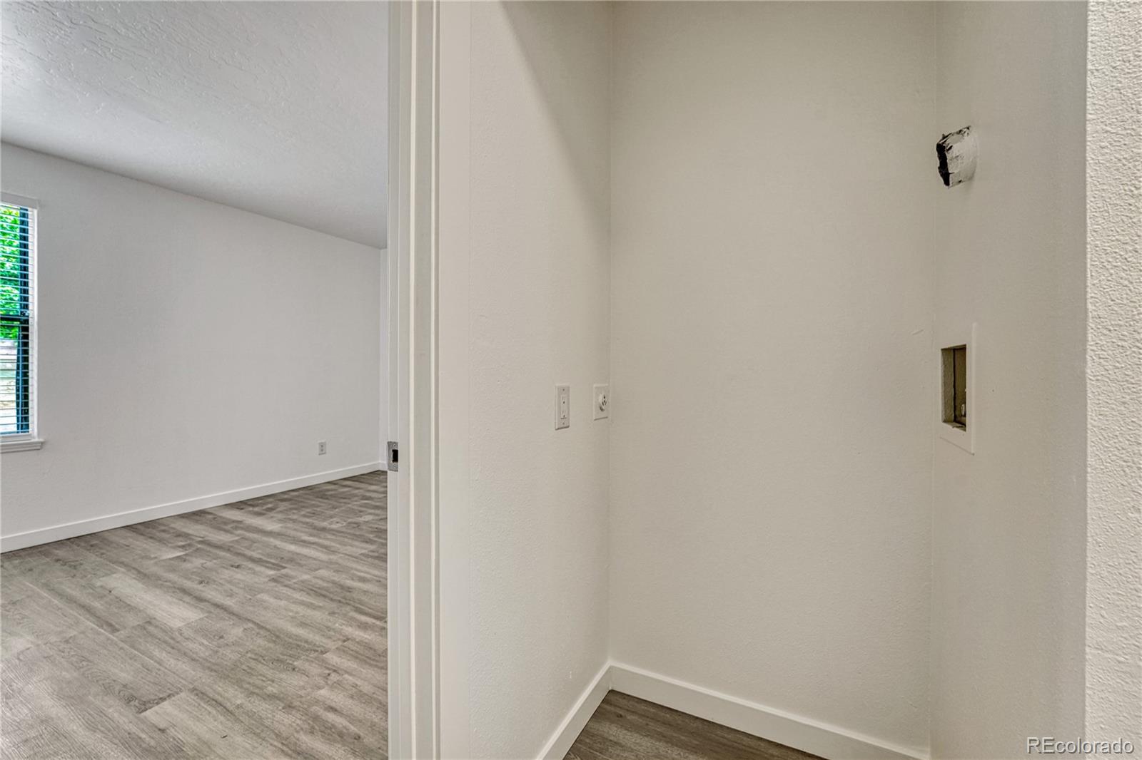 MLS Image #23 for 4283 s salida way,aurora, Colorado