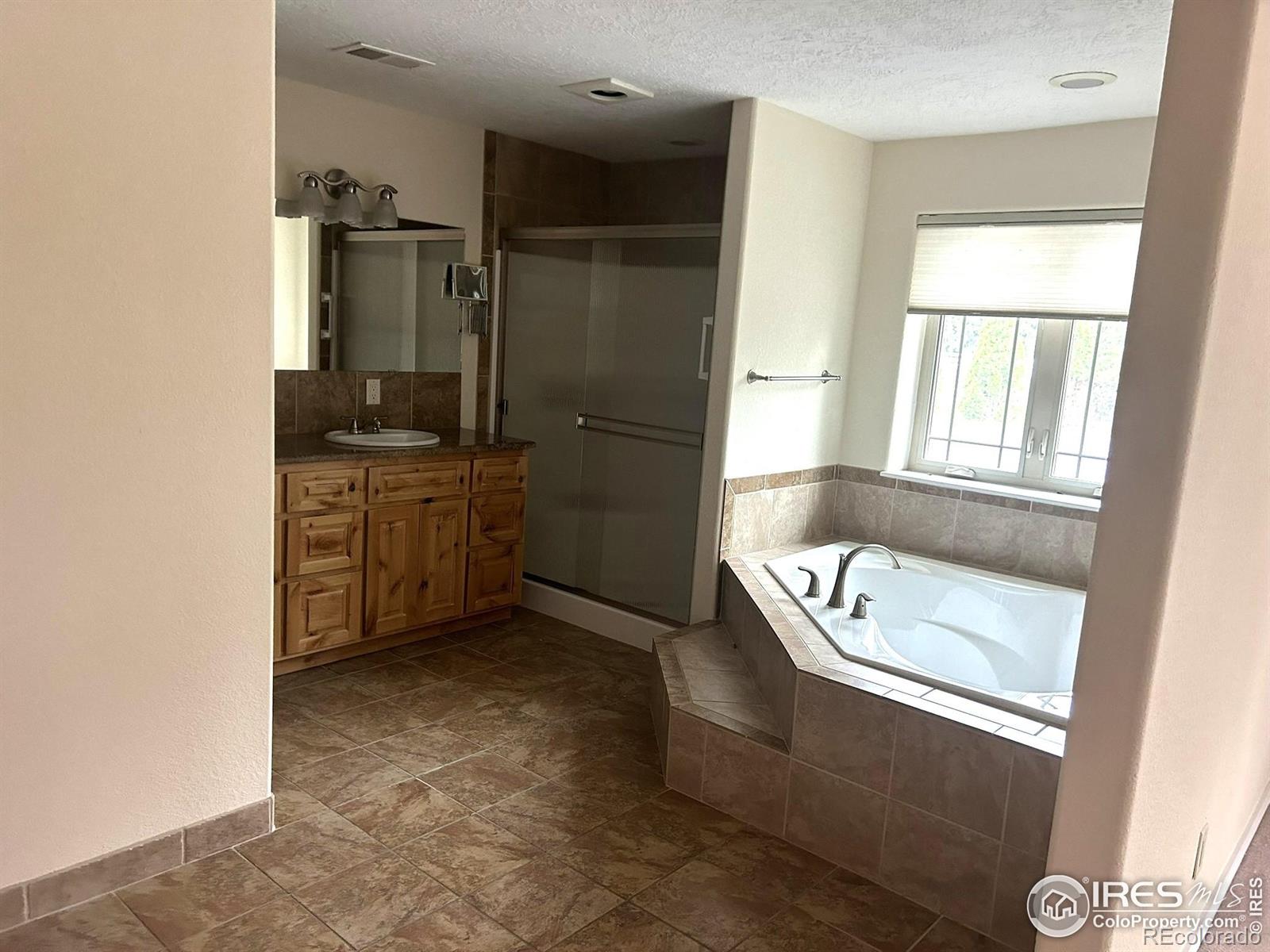MLS Image #20 for 33180  pikes peak drive,greeley, Colorado