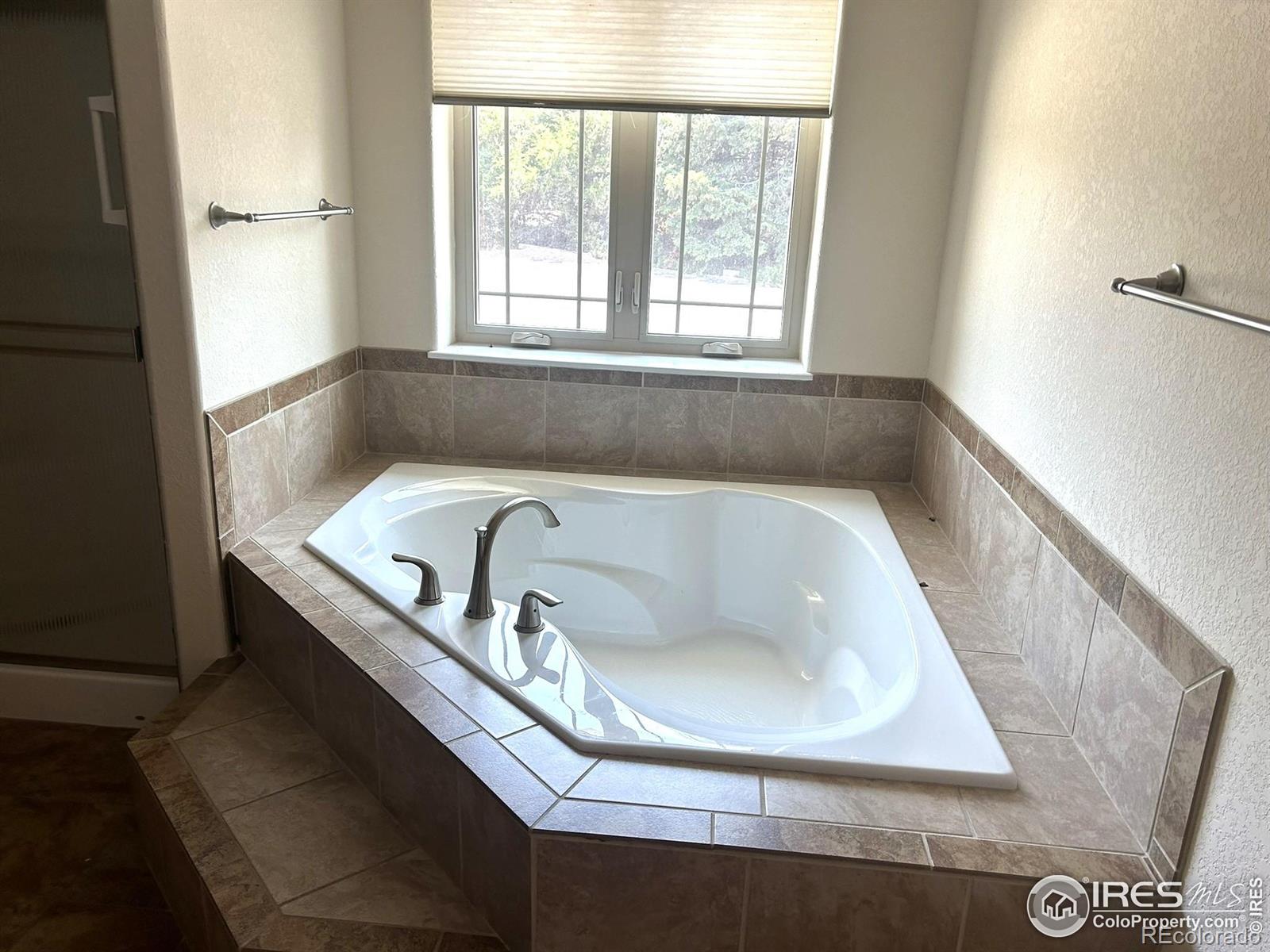 MLS Image #21 for 33180  pikes peak drive,greeley, Colorado