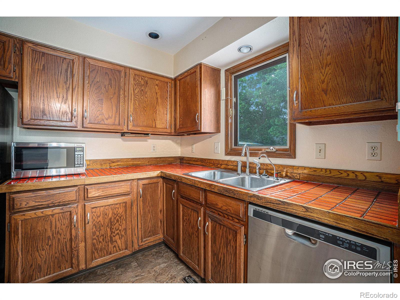 MLS Image #10 for 2342  hampshire road,fort collins, Colorado