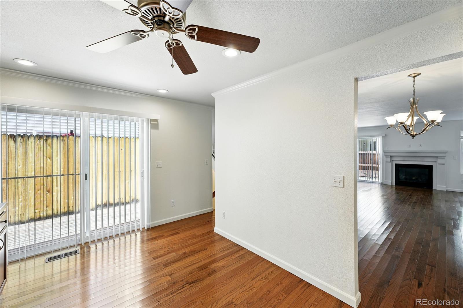 MLS Image #15 for 1050 s monaco parkway,denver, Colorado