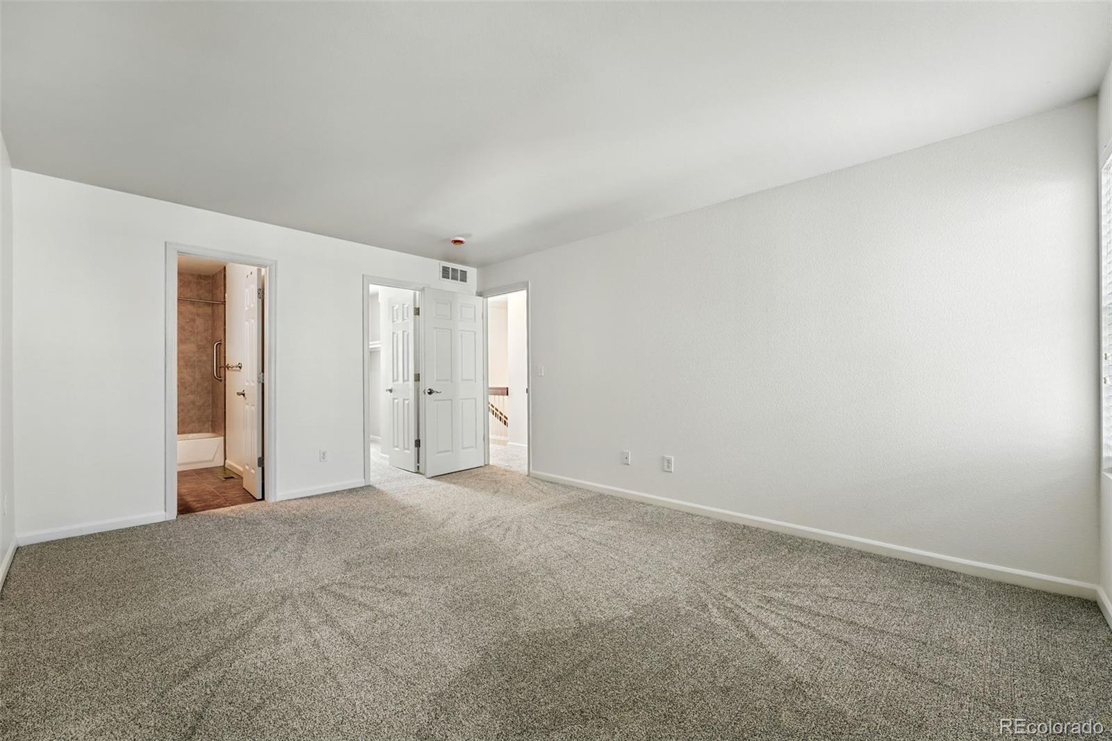 MLS Image #20 for 1050 s monaco parkway,denver, Colorado