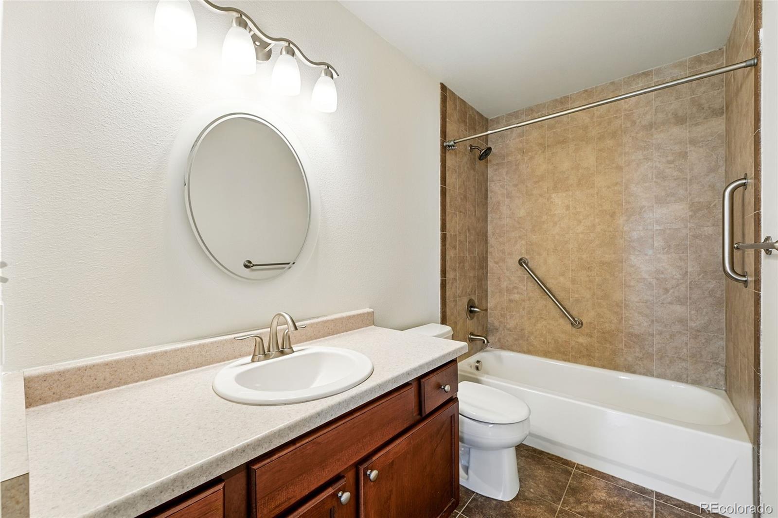 MLS Image #22 for 1050 s monaco parkway,denver, Colorado