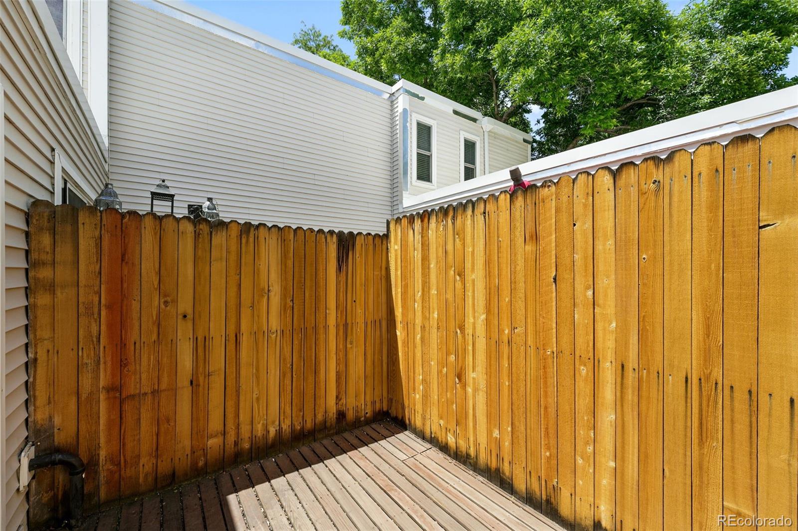 MLS Image #28 for 1050 s monaco parkway,denver, Colorado