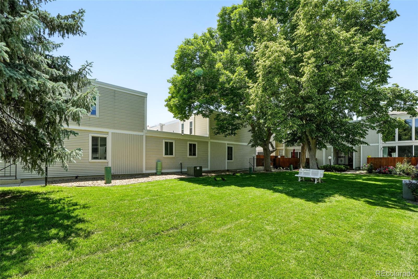 MLS Image #31 for 1050 s monaco parkway,denver, Colorado