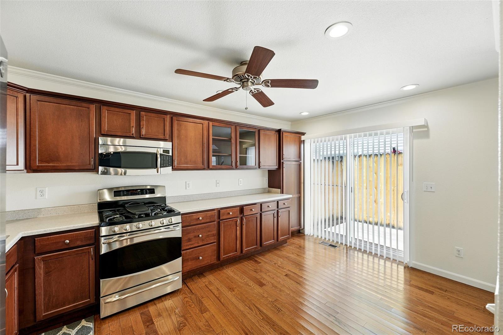 MLS Image #7 for 1050 s monaco parkway,denver, Colorado